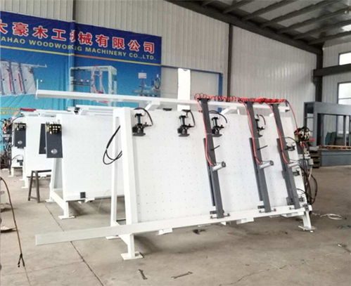 櫥柜門組框機(jī) 長(zhǎng)治組框機(jī) 門窗組合機(jī) 查看